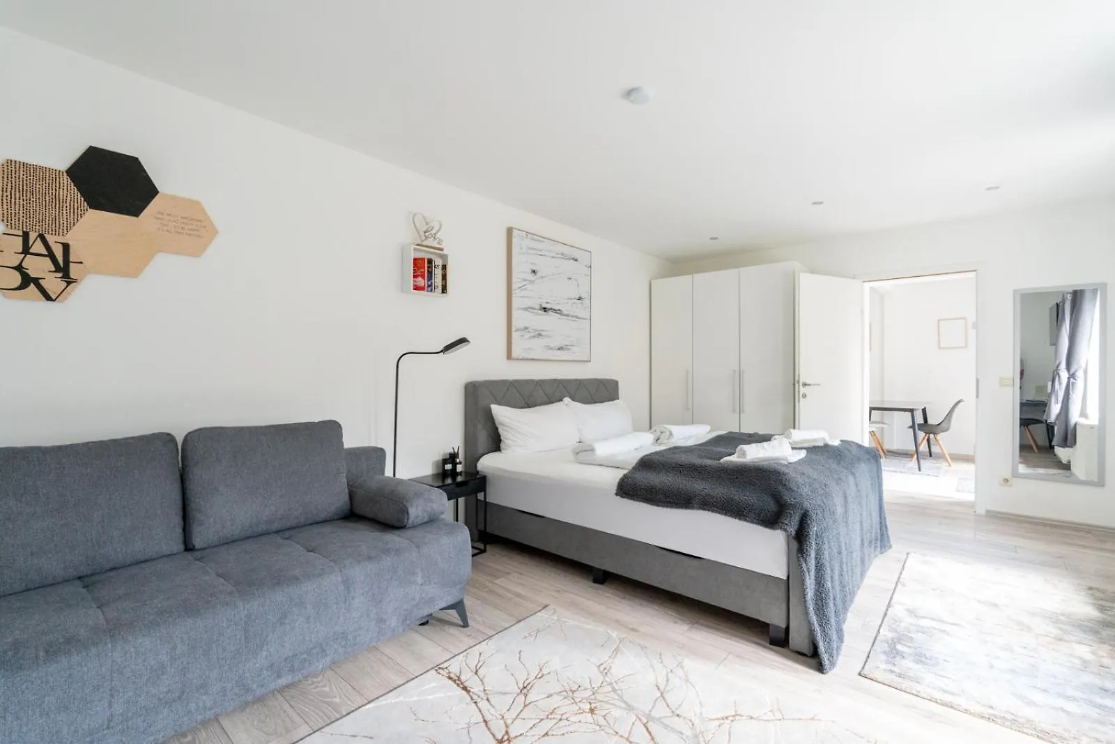 Wiener Juwel Zwischen Flughafen Und Stadtleben Apartment 0*, Vienna Austria