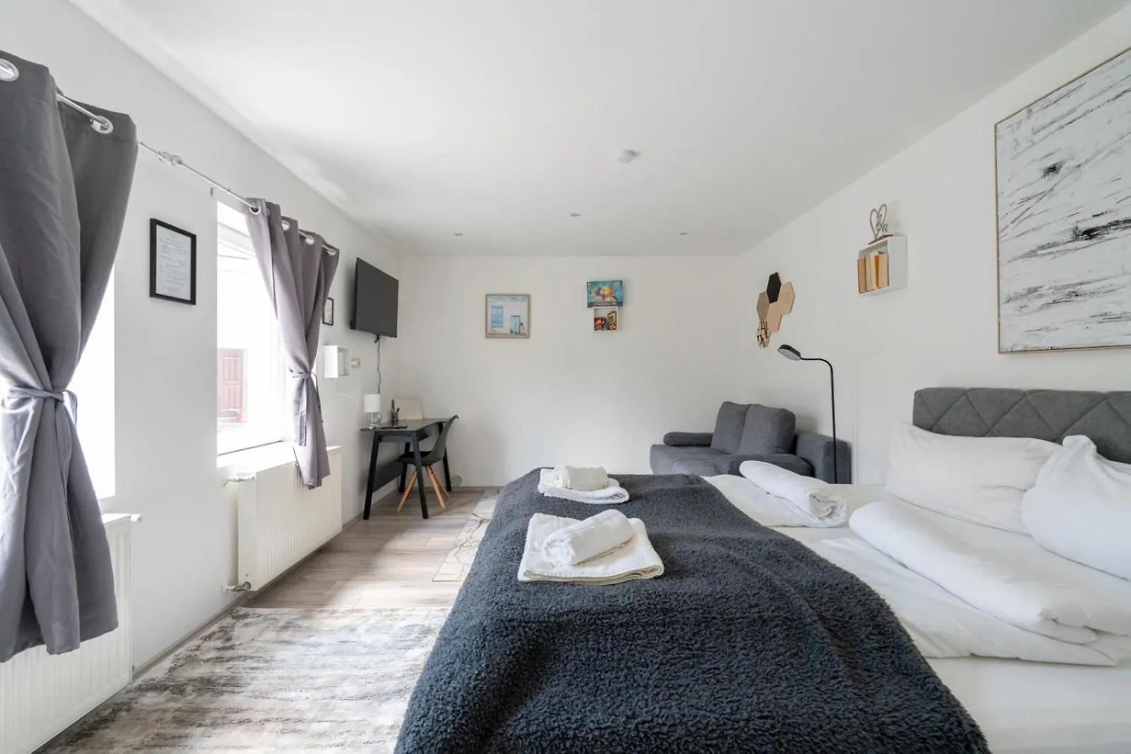 Wiener Juwel Zwischen Flughafen Und Stadtleben Apartment Austria